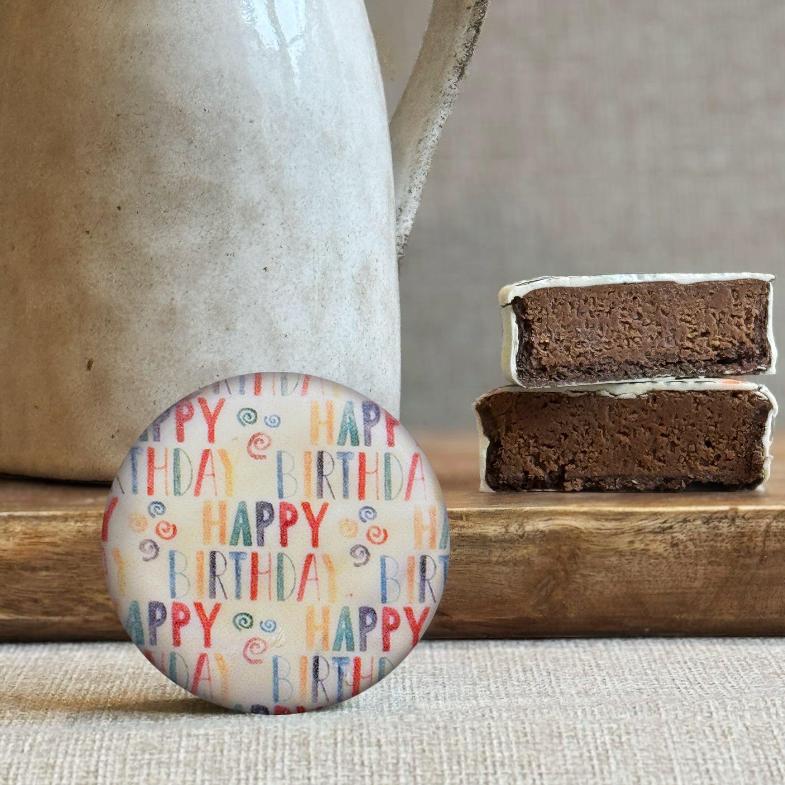 bon10 - Happy Birthday - Biscuit Bonbon with chocolate ganache filling (4pcs)