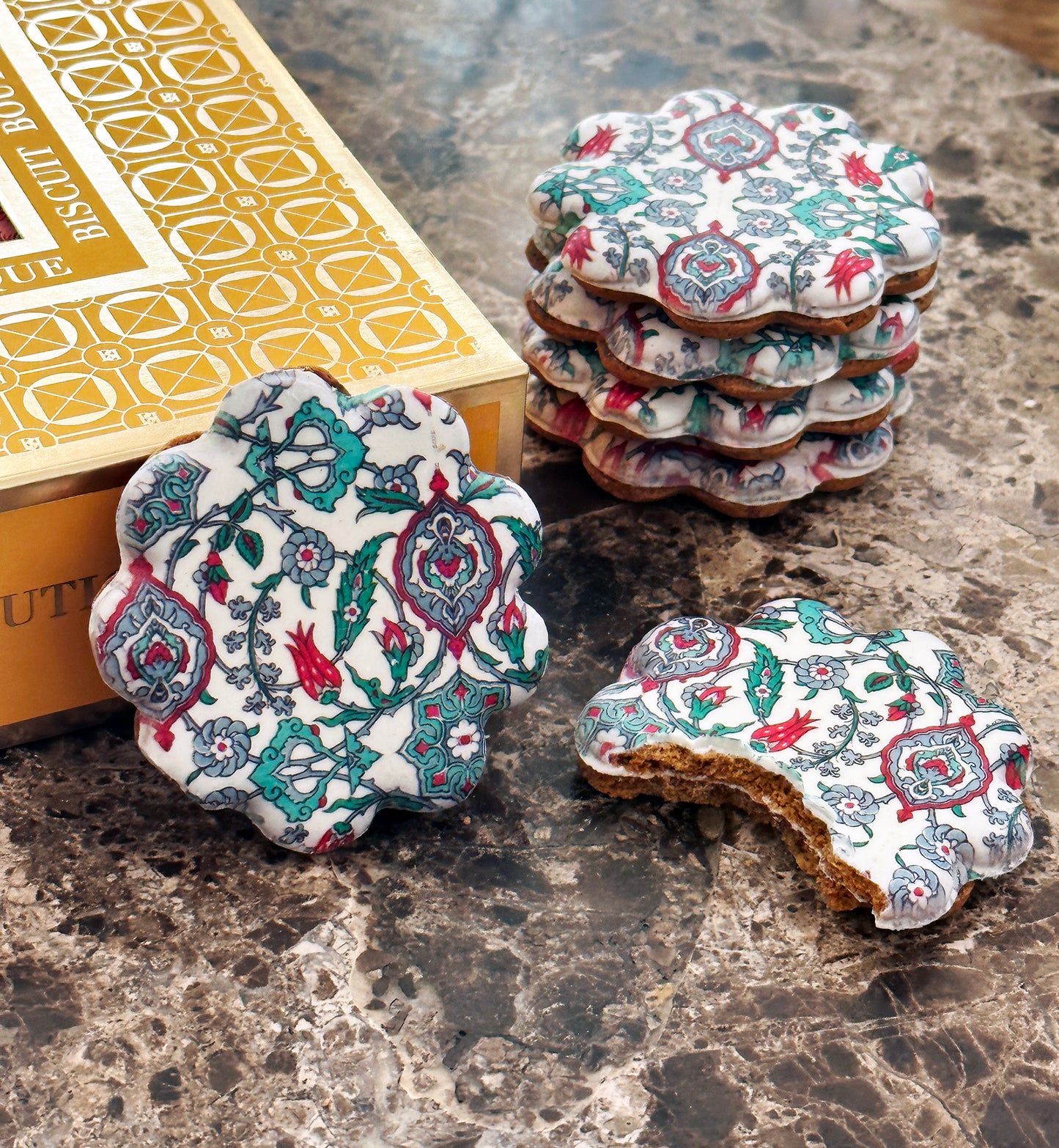 EA5 - Arabes XVI - Eid Al Adha - Speculoos Sandwitch Biscuits with a twist(12pcs)